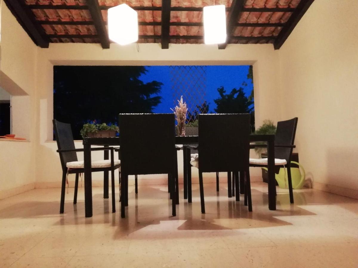 Hana House Pula Buitenkant foto